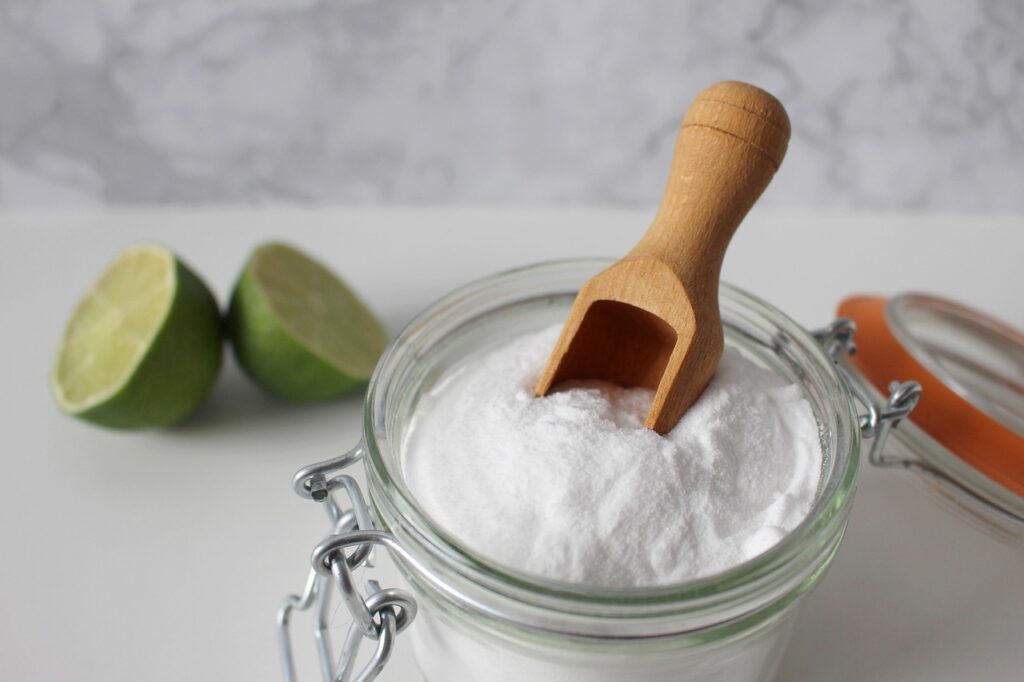 Bicarbonate de soude comme dégraissant et nettoyant